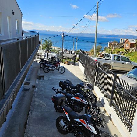 Dpto Amplio Con Vista A La Bahia Apartment Ushuaia Exterior photo