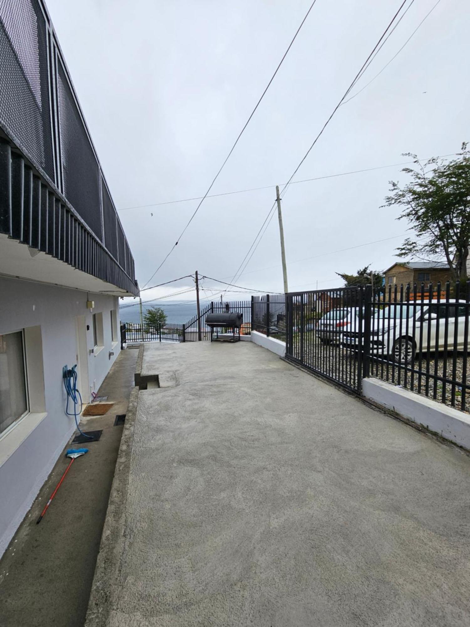 Dpto Amplio Con Vista A La Bahia Apartment Ushuaia Exterior photo
